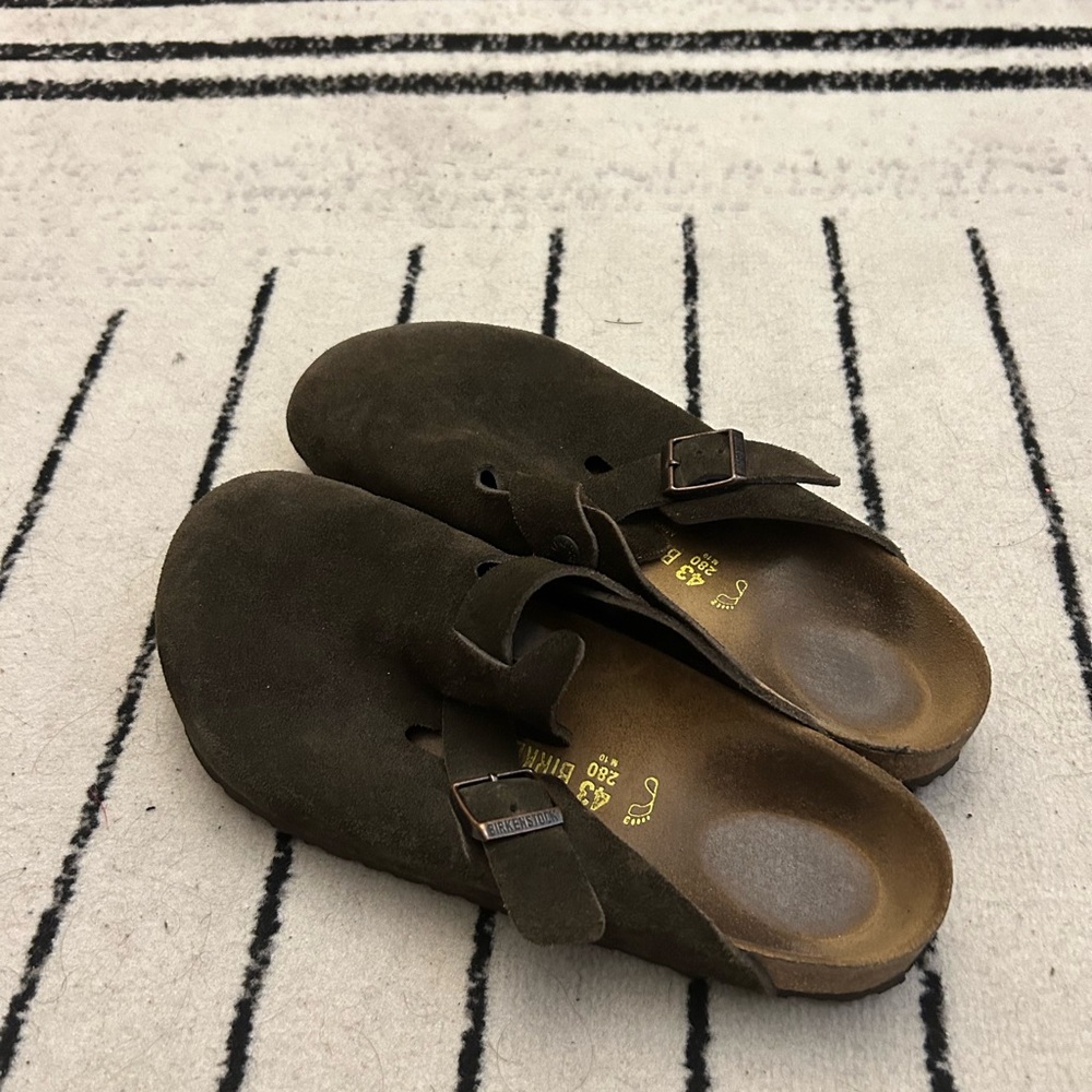 Birkenstock Boston Men's Brown Suede Clogs